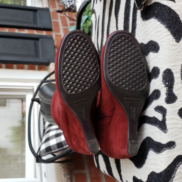 Women's peeptoe bootie - Picture 2 of 2